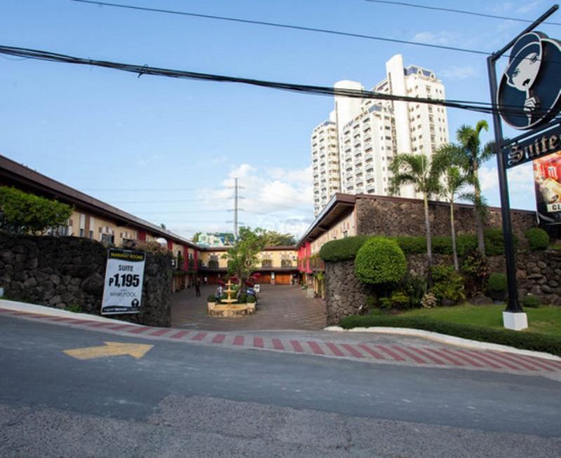 Victoria Court Suites Pasig Eksteriør bilde